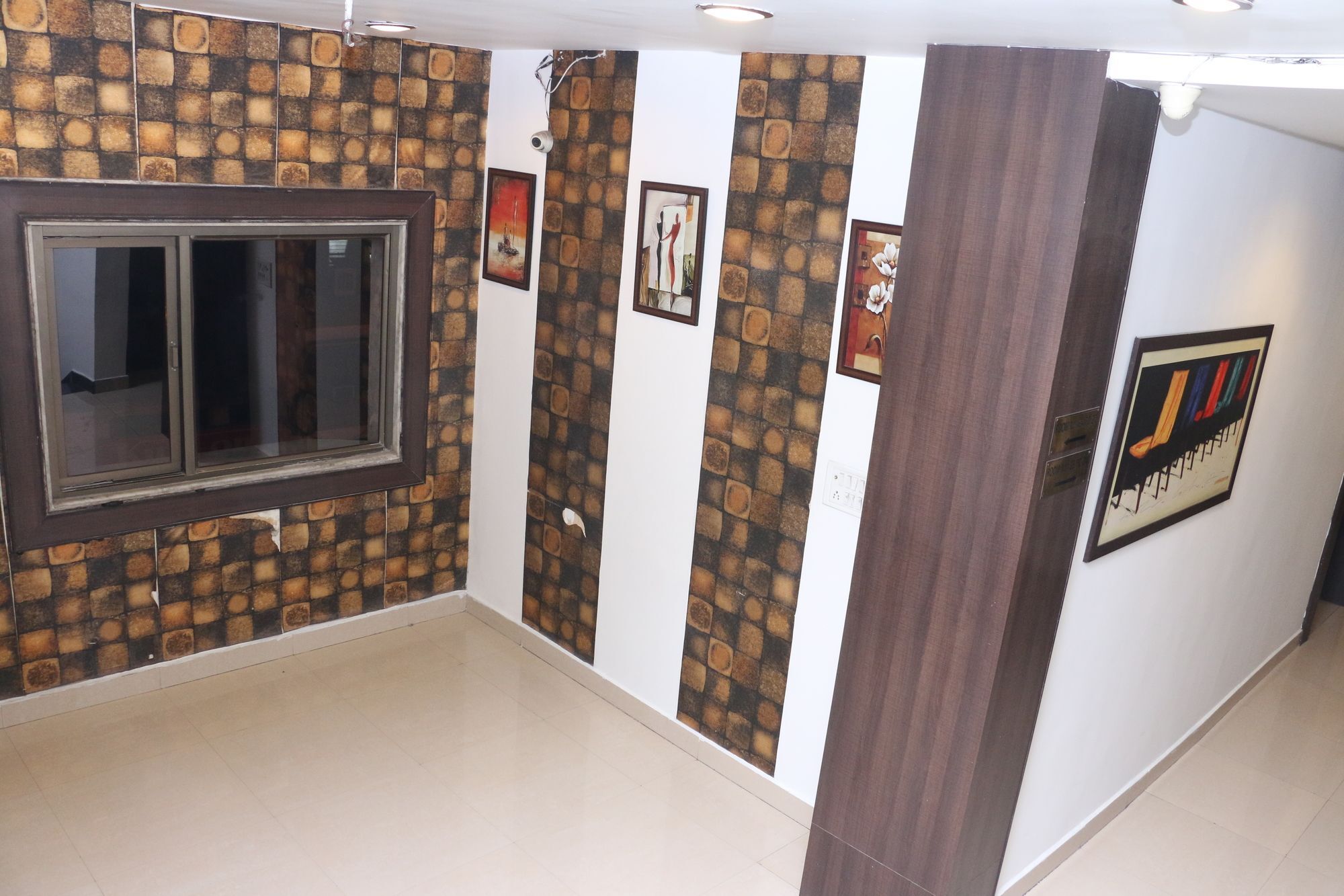 Hotel Shalimar Deluxe Бопал Екстериор снимка